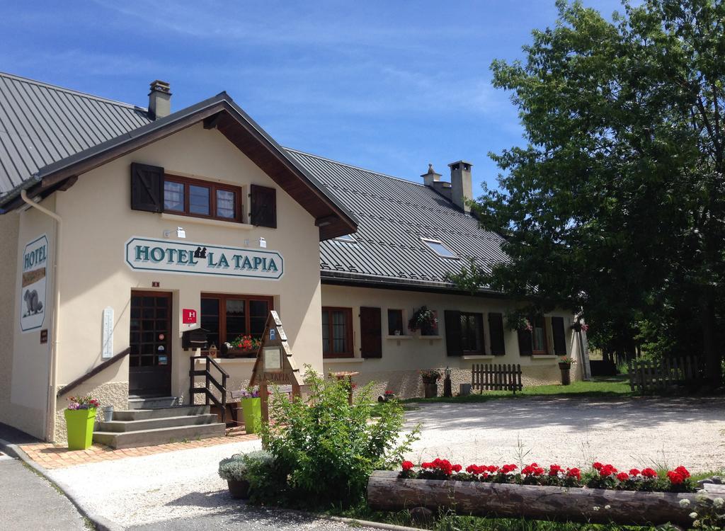 Hotel La Tapia Autrans-Meaudre-en-Vercors Exterior photo